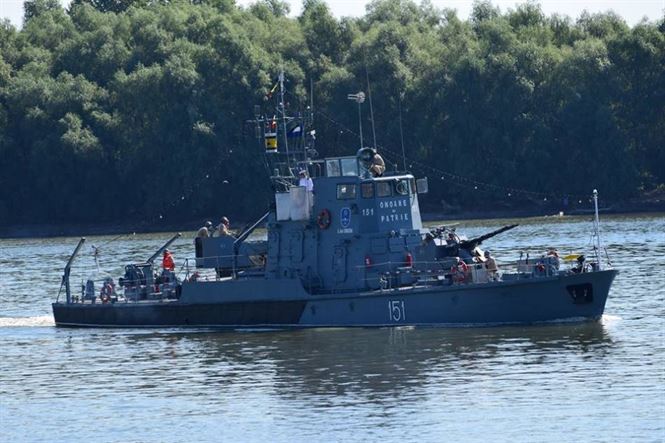 Flotila Fluviala imbraca sambata haine de sarbatoare