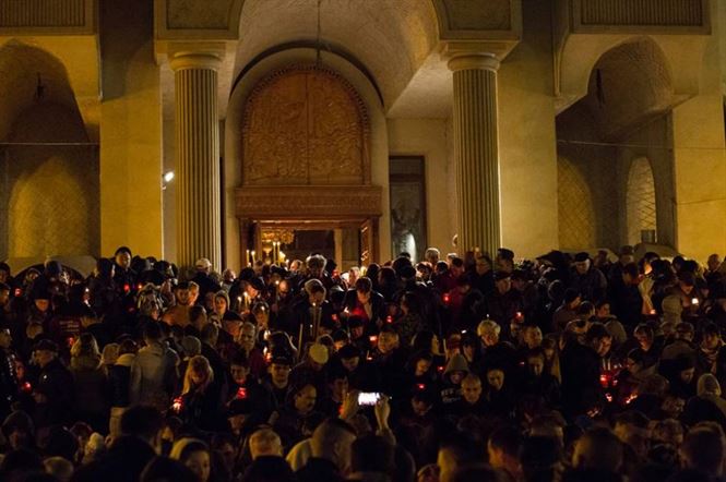 Mii de credinciosi din Braila au participat la slujba de Inviere