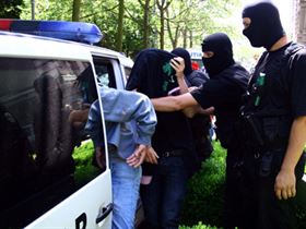 Cu ochii pe infractori, politistii nu stiu de gluma