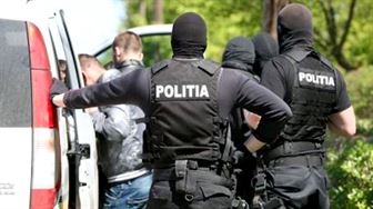 Cu ochii pe infractori, politistii nu stiu de gluma
