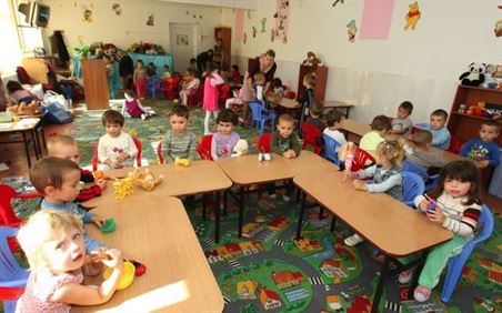Gradinite estivale, pentru copiii din medii defavorizate din Braila
