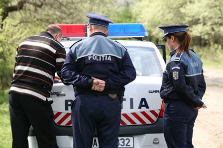 Cu ochii pe infractori, politistii nu stiu de gluma