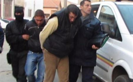 Cu ochii pe infractori, politistii nu stiu de gluma