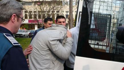 Cu ochii pe infractori, politistii nu stiu de gluma