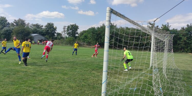 Astăzi sunt programate 8 meciuri în prima etapă a fazei județene a Cupei României la fotbal
