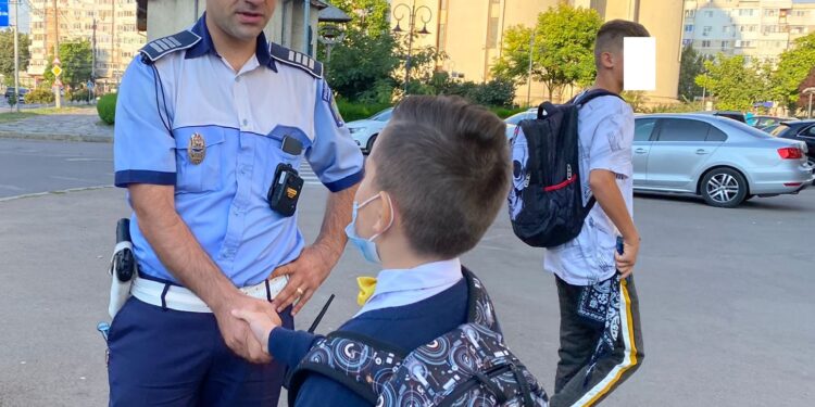 170 de polițiști asigură un climat de ordine în jurul unităților școlare din județul Brăila
