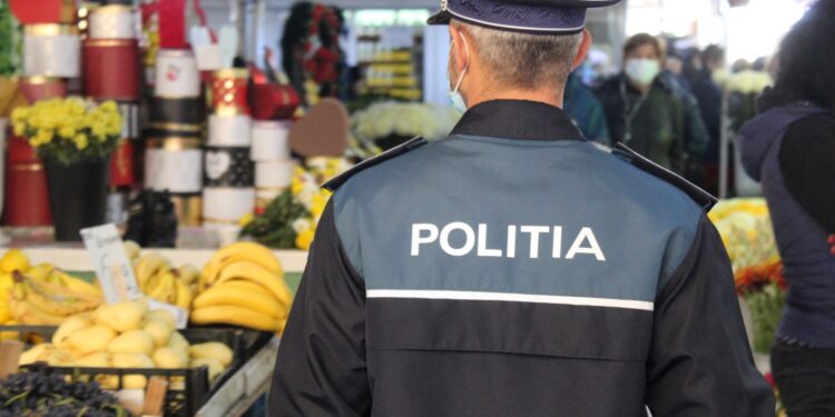 Acțiune de informare a cetățenilor privind aplicarea restricțiilor impuse începând cu 25 octombrie