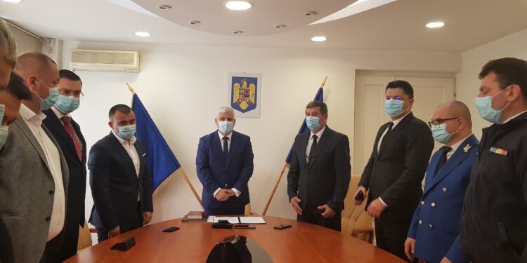 Florin-Sergiu Dobrescu a fost învestit în funcţia de prefect
