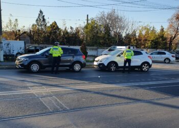 Polițiștii de la rutieră au aplicat 106 sancțiuni contravenționale