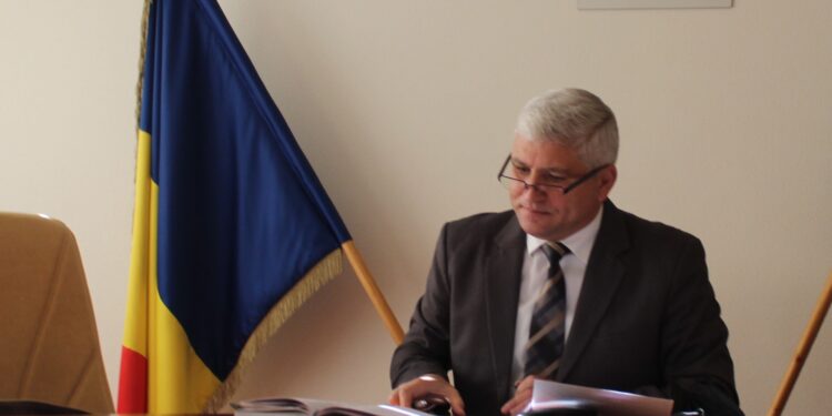 Prefectul Dobrescu a anunțat continuarea acțiunilor echipei mobile de vaccinare în localitățile din județ