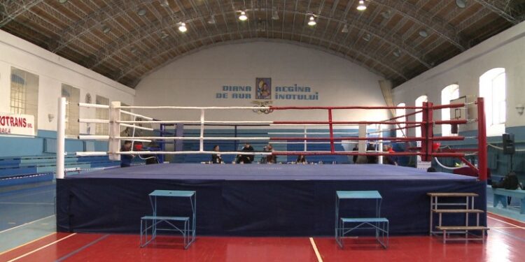 Patru brăileni boxează astăzi pentru calificarea în semifinale la Campionatul național de box pentru juniori