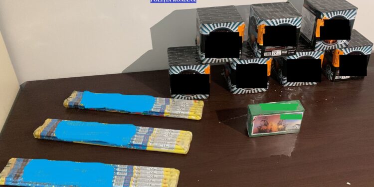 24 de kilograme de materiale pirotehnice confiscate de polițiștii brăileni