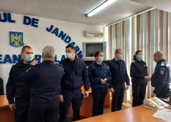 Avansări în grad de Ziua Națională