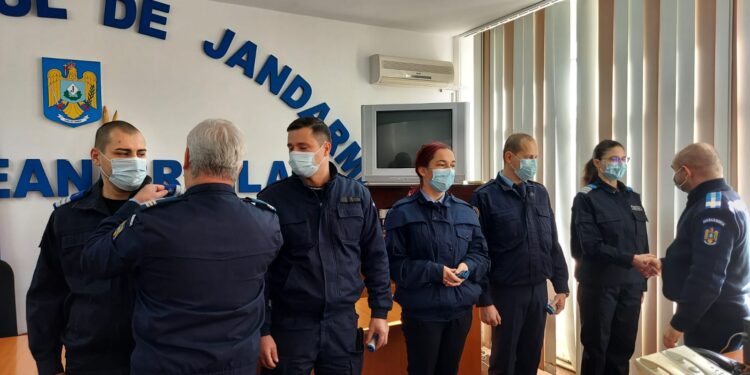 Avansări în grad de Ziua Națională