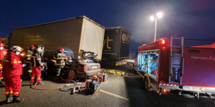 Accident mortal pe Autostrada A1. Trei persoane dintr-un autoturism cu numere de Brăila au decedat