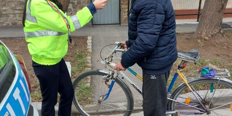 Polițiștii rutieri au aplicat ieri 98 de sancțiuni bicicliștilor