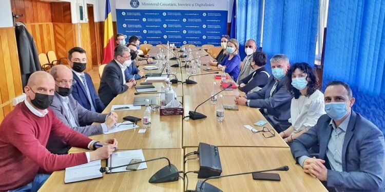Comunicarea refugiaților cu rudele rămase în țară sau din terțe țări devine mai facilă
