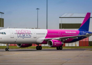 WIZZ AIR îi sprijină pe refugiații ucraineni: 100.000 de bilete gratuite dinspre țările învecinate, în luna martie