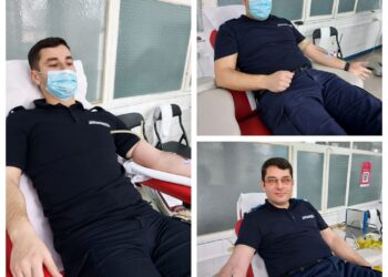 Jandarmii brăileni au donat sânge. Cei care aveau mai mult de 10 donări au fost „răsplătiți” cu câte o insignă
