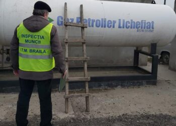 In urma controalelor desfasurate de ITM Braila la statiile de carburanti au fost identificate doua persoane care desfasurau munca nedeclarata