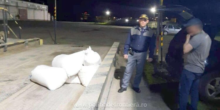 Depistați de polițiștii de frontieră cu sacii de orz furați de pe o navă sub pavilion Slovacia