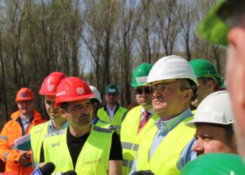 Premierul Ciucă nu știe când e termenul de finalizare la lucrările de la Podul Suspendat peste Dunărea