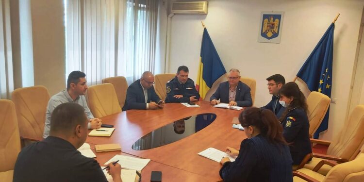 Ședință de analiză a modului în care a fost asigurată protecția unităților de învățământ preuniversitar din județul Brăila în trimestrul I