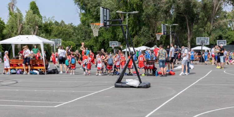 ACS Cuza Pirates Brăila participă cu 3 echipe la Festivalul Național de minibaschet