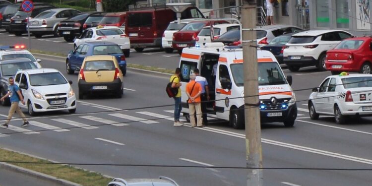 Accidentată pe marcajul pietonal