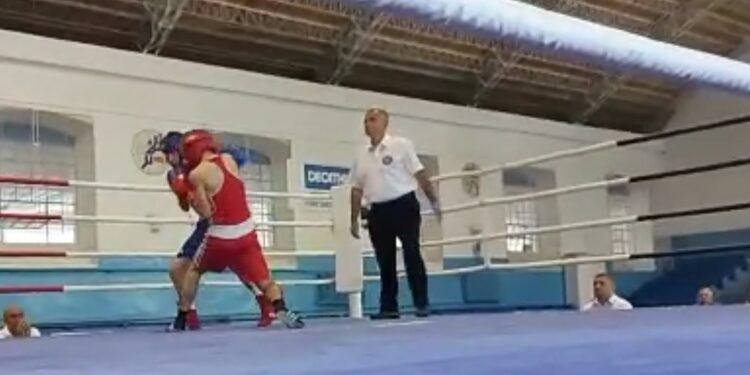 Șase brăileni vor boxa în semifinalele Cupei României la juniori