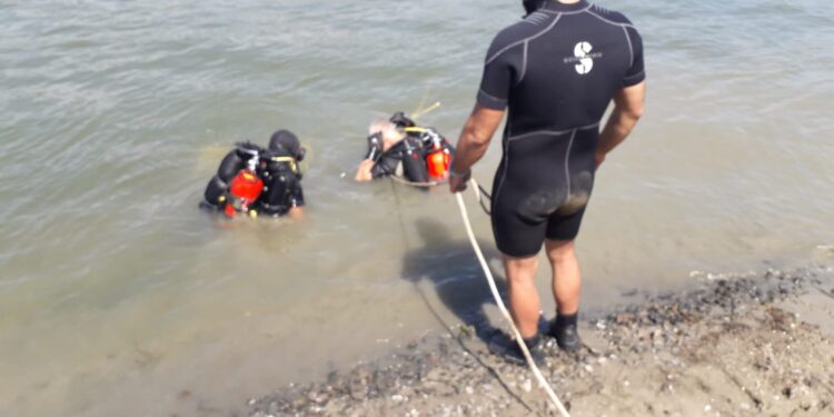 Bărbat posibil înecat în Dunăre, în zona localității Băndoiu