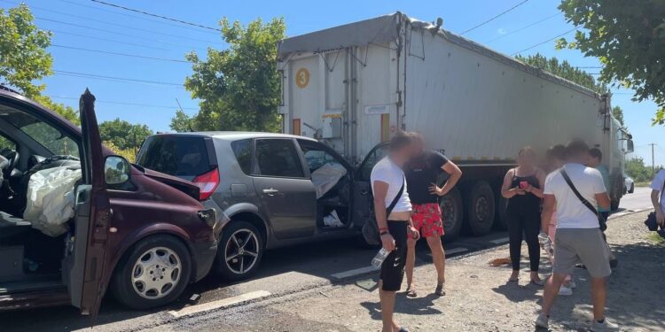 Tamponare în lanț la ieșirea din Viziru spre Însurăței