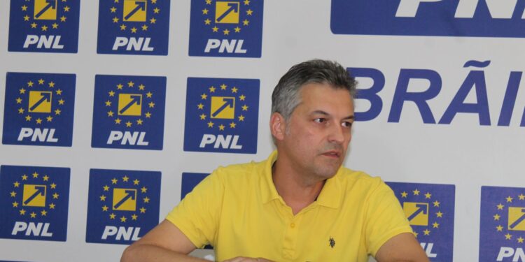 Inspectorul școlar general, Cătălin Canciu, spune că acum școlile brăilene sunt mult mai pregătite să facă față unei reveniri la învățământul online