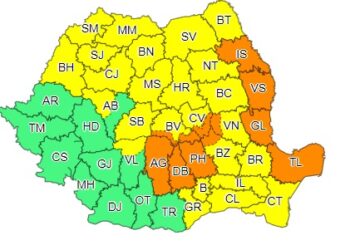 Instabilitate atmosferică accentuată până luni, 1 august, la ora 10