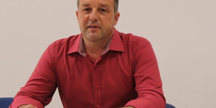 Marian Dragomir: Se lucrează în mai multe zone la asfaltări de străzi și parcări