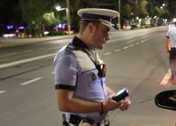 Azi noapte, polițiștii au verificat peste 100 de autovehicule și au efectuat 75 de testări cu aparatul etilotest sau etilometru și o testare cu aparatul drugtest