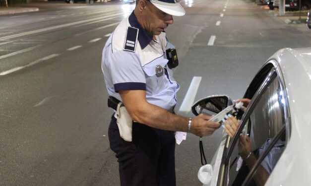 Azi noapte, polițiștii au verificat peste 100 de autovehicule și au efectuat 75 de testări cu aparatul etilotest sau etilometru și o testare cu aparatul drugtest