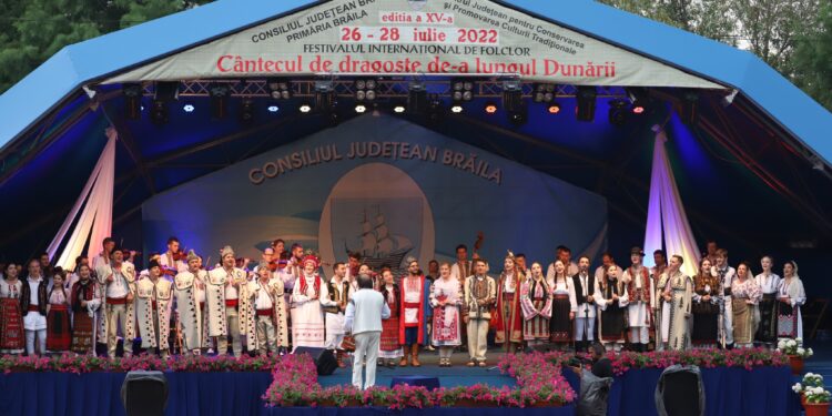 A XV-a ediție a Festivalului Internațional de folclor Cântecul de dragoste de-a lungul Dunării a fost un succes