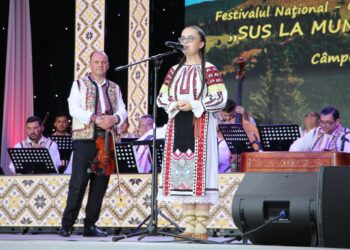 Bianca-Iuliana Mirică evoluție remarcabilă la Festival Național Concurs de muzică populară „Sus la munte, la Muscel”