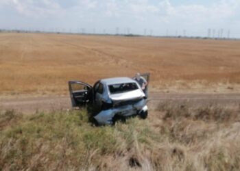 Accident cu 5 autovehicule implicate. Unul dintre ele a ajuns pe câmp
