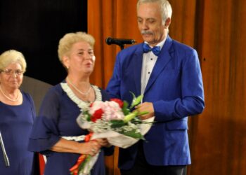 PREMIU OBŢINUT DE CORUL MIXT „TRISON”LA FESTIVALUL-CONCURS NAŢIONAL DE LA VASLUI