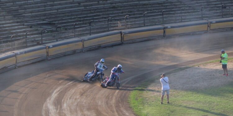 Rezultatele primei zile în Campionatul Național de Dirt-Track și Cupa CSM Brăila pentru copii și juniori