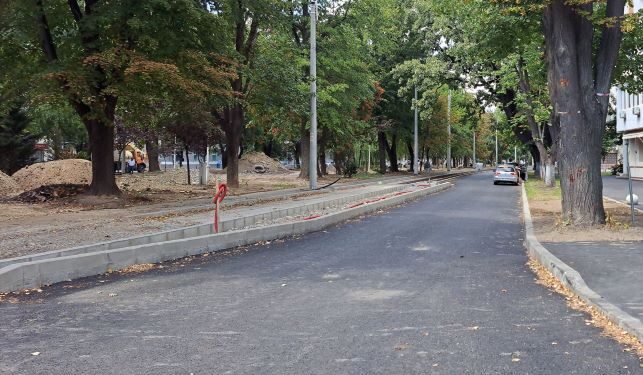S-a reluat circulația autovehiculelor pe Bulevardul Independenței pe tronsonul cuprins între Str. Școlilor si Str. Calea Călărașilor, dar s-a închis parțial traficul rutier în intersecția Bulevardului Independenței cu Str. 1 Decembrie 1918