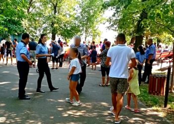 Activități de informare preventivă a cetățenilor în parcul Monument, Grădina Publică dar și pe strada Mihai Eminescu