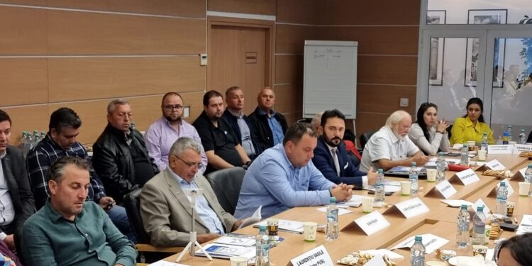 PUSL a lansat campania de strângere de semnături pentru susținerea inițiativei legislative privind „recuperarea către bugetul de stat a marilor averi care nu pot fi justificate prin venituri legale”