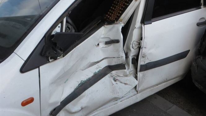 Accident pe Calea Călărașilor din cauza neasigurării la schimbarea direcției de mers
