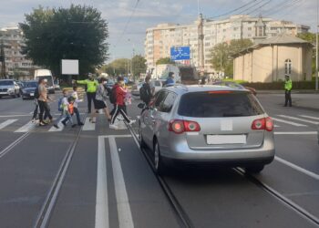 Polițiștii de la IPJ Brăila, alături de elevi la început de an școlar