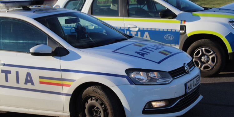 Polițiștii rutieri au reținut 7 permise de conducere și au retras 10 certificate de înmatriculare