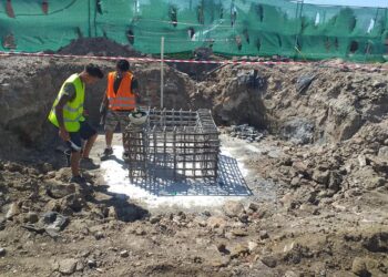 Controale ale ITM Brăila la firme de construcții. Un angajator avea două persoane care lucrau fără forme legale