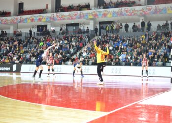 Înfrângere la limită pentru HC Dunărea Brăila pe terenul Gloriei Bistrița, după un meci în care și arbitrajul a avut un ”cuvânt” de spus